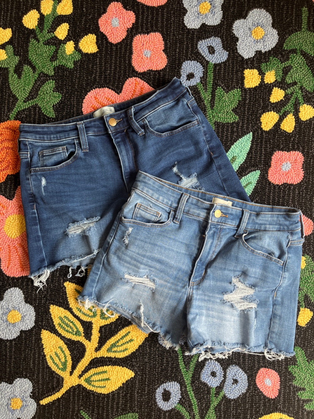 Universal Thread High Rise Midi Shorts SET